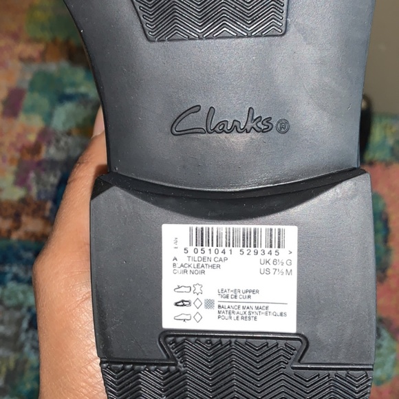 Mens 7 1/2 Clarks Tilden Cap Oxford shoes main image 2